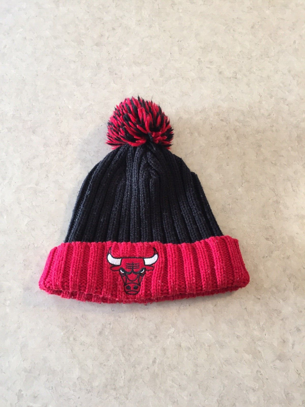 Vtg Chicago Bulls Knit Stocking Cap Hat One Size Taiwan Y2K knit with Pom Pom